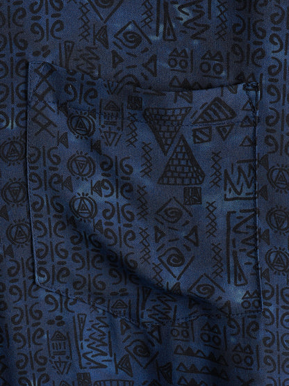 Chemise homme manches courtes imprimé tribal géométrique bleu marine en rayon