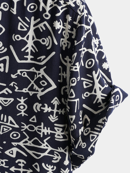 Chemise homme manches courtes imprimé tribal symboles bleu marine en rayon