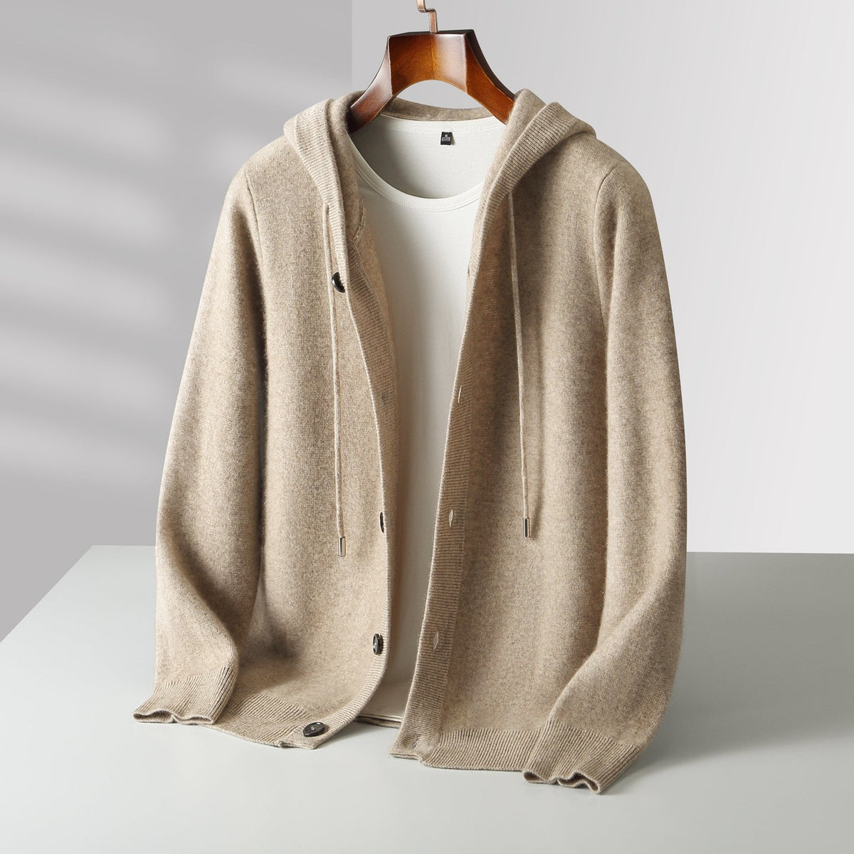 Ovwiss Mavoni™ – Cardigan à Capuche en Laine Mérinos